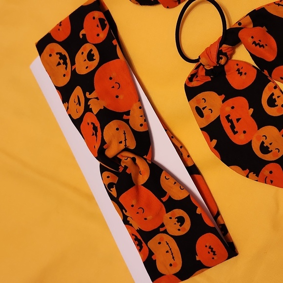 Haloween themed Handmade Spandex/Polyester Headband,  Hair Bow and Scrunchie. - Picture 5 of 7